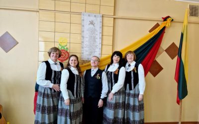 Suaugusiųjų ansamblis prasmingai šventė laisvę