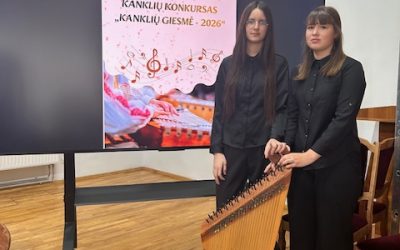 Kanklininkės dalyvavo konkurse